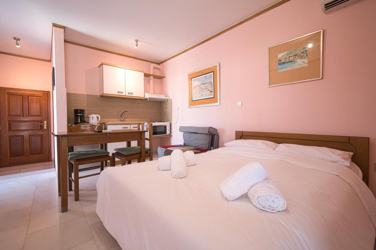 Tiny Studio Marousi Area Apartment Атина Екстериор снимка